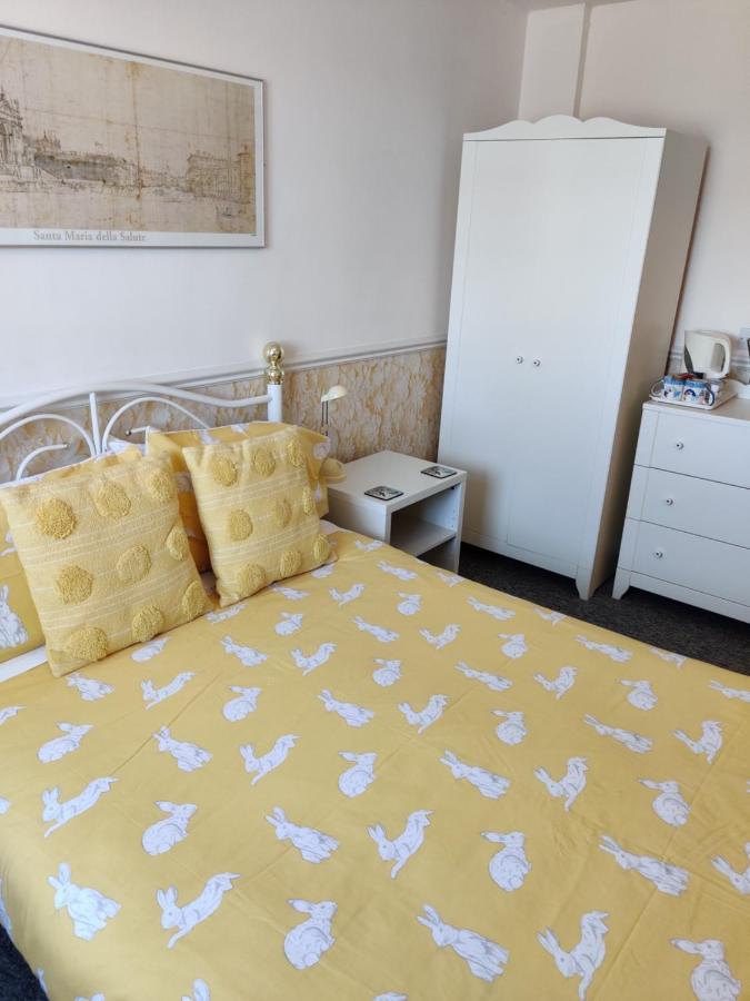 Cameron Court B&B Flamborough Luaran gambar